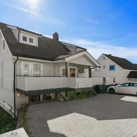Downtown Base Kaare Veg Ferienhaus *
